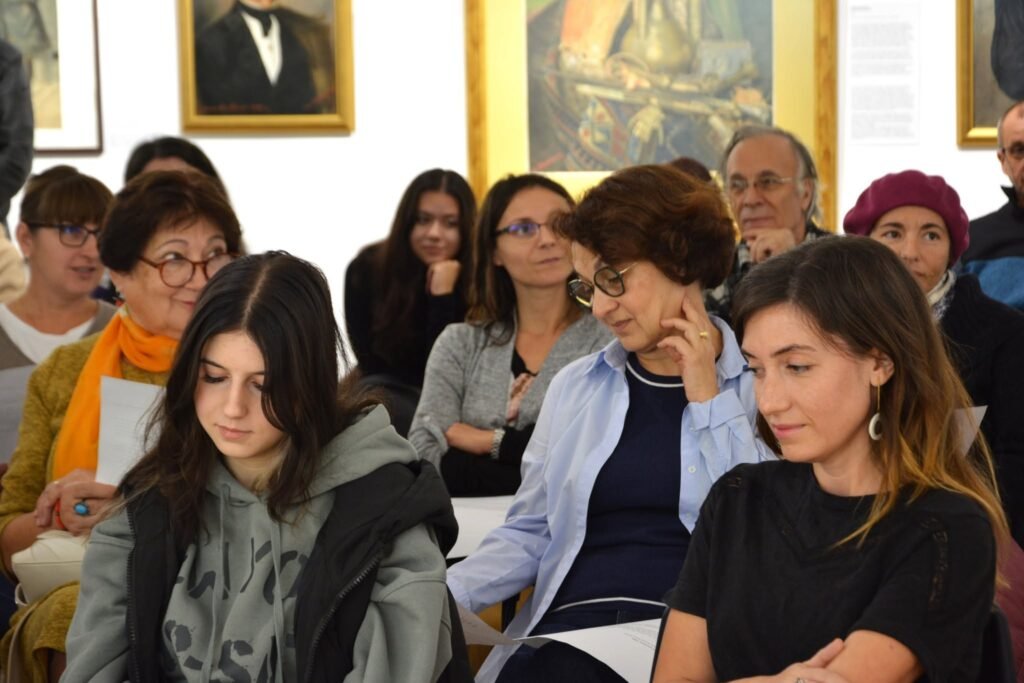 Conferința „Pionieratul Elenei Mureșianu: arta ca profesie” la Muzeul de Artă Brașov
