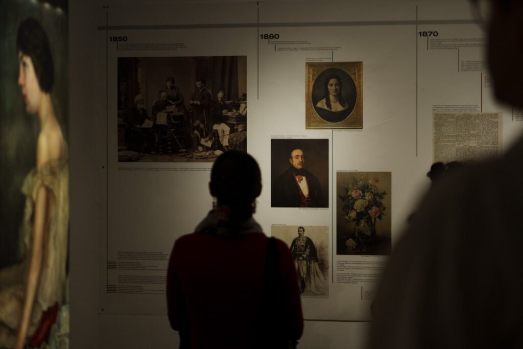 Expoziția Elena Mureșianu
