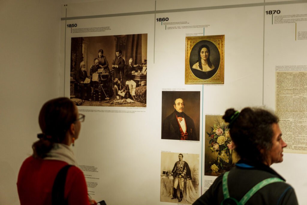 Expoziția Elena Mureșianu