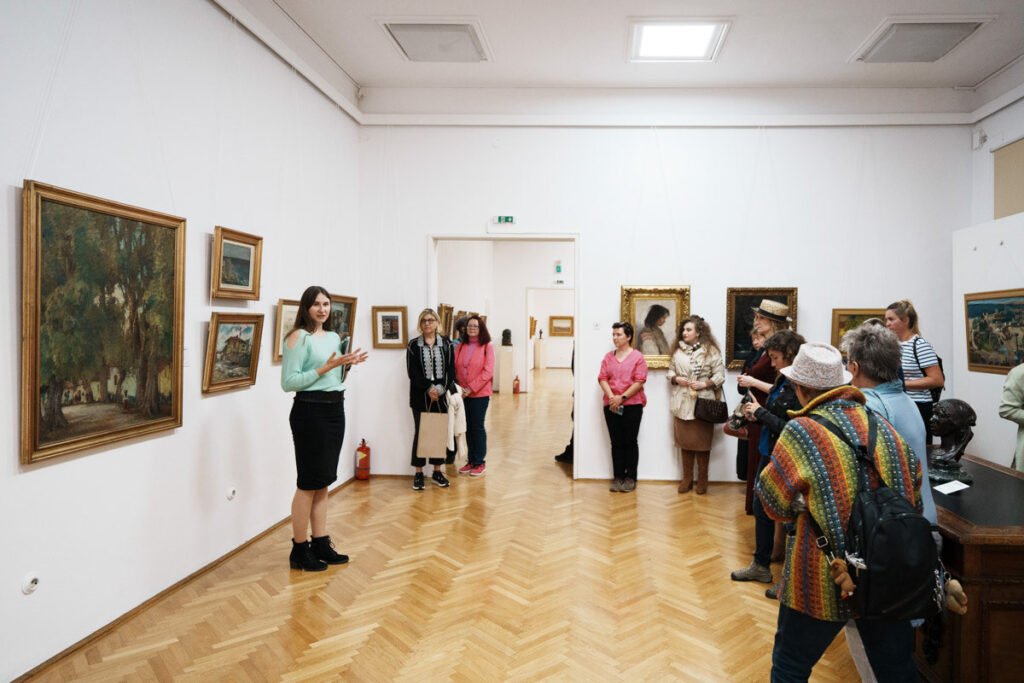 Tur ghidat în Galeria de Artă Românească